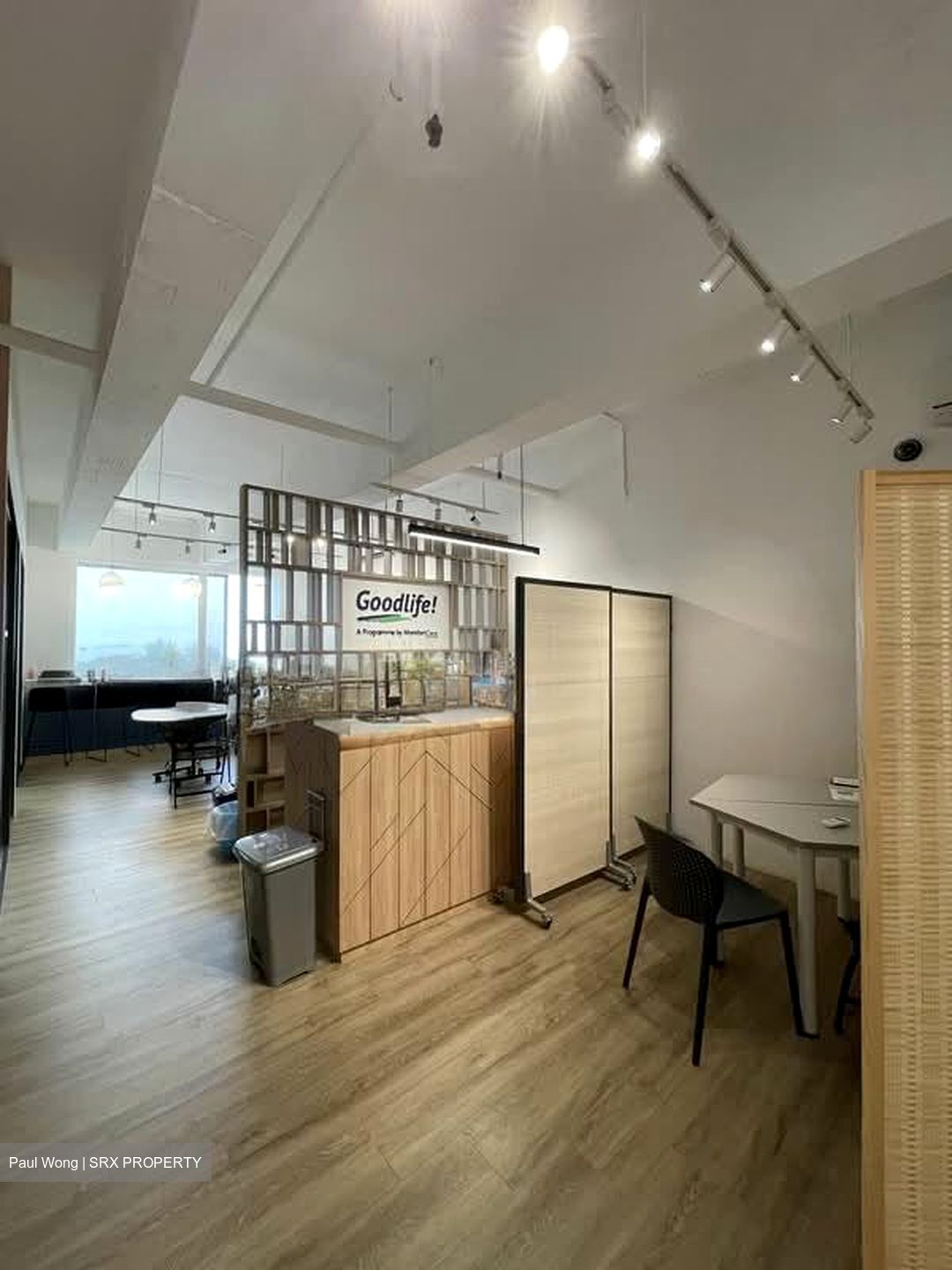 Parkway Centre (D15), Office #567565491